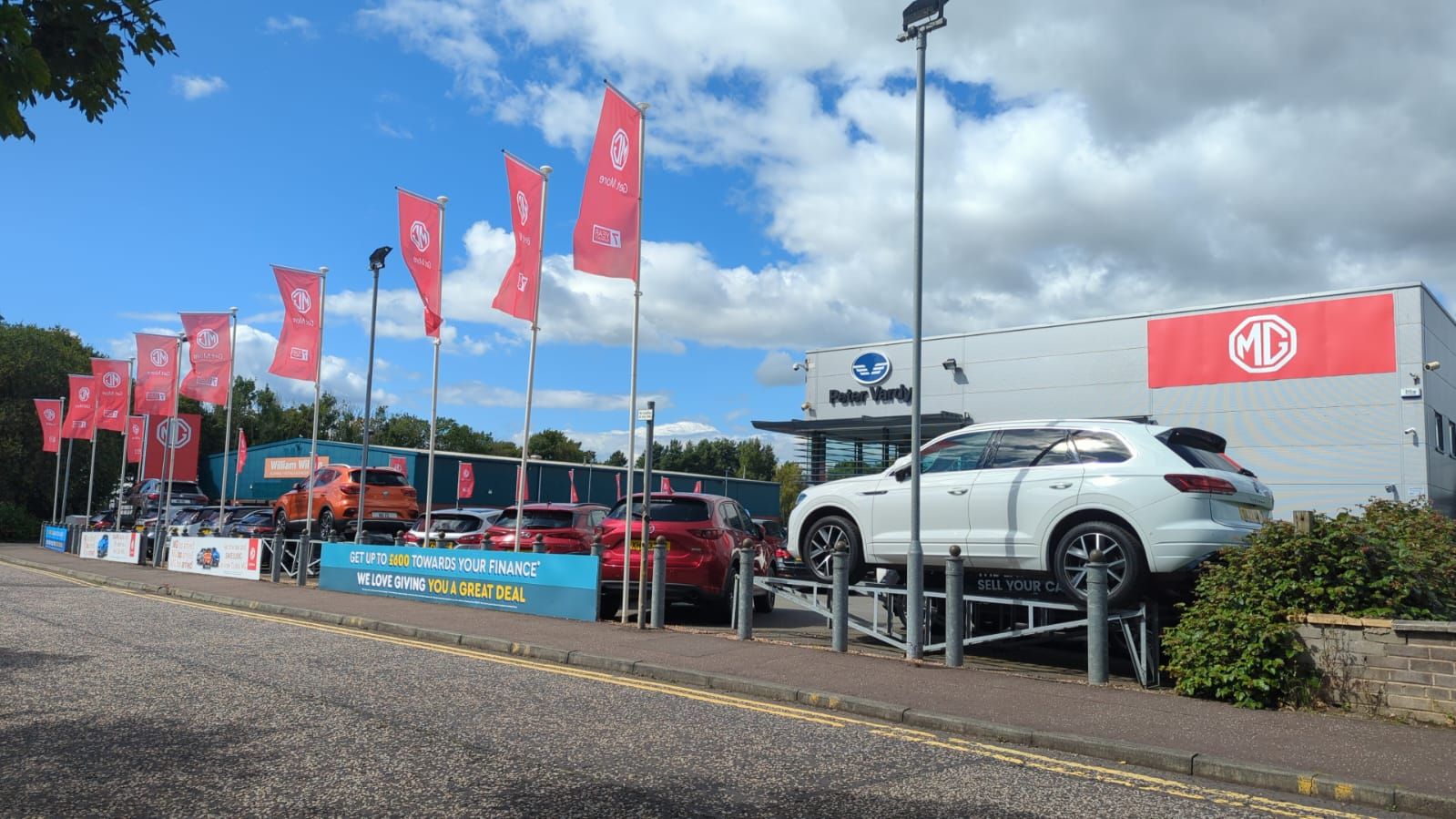 Peter Vardy CARZ / MG Kirkcaldy Car dealership in Kirkcaldy, AutoTrader